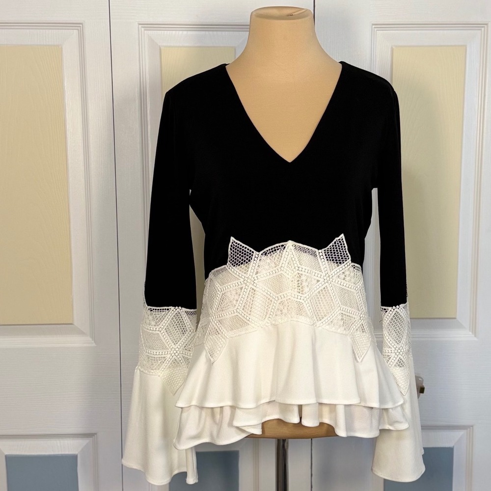 Antonio Melani Black White Peplum Top Lace Bell Sleeve V-Neck XS 99AMM444